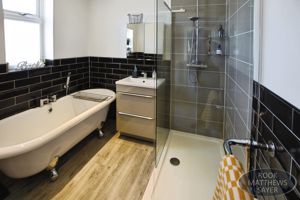 Photo 1- click for photo gallery